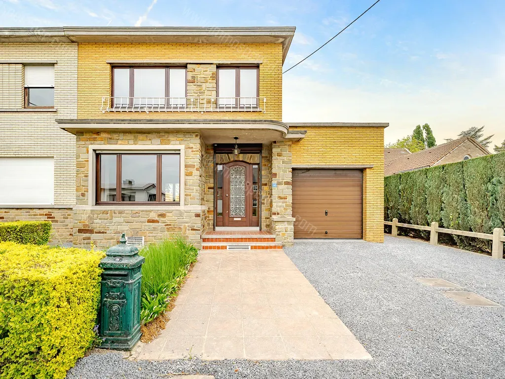 Maison à Vendre Fexhe-le-Haut-Clocher