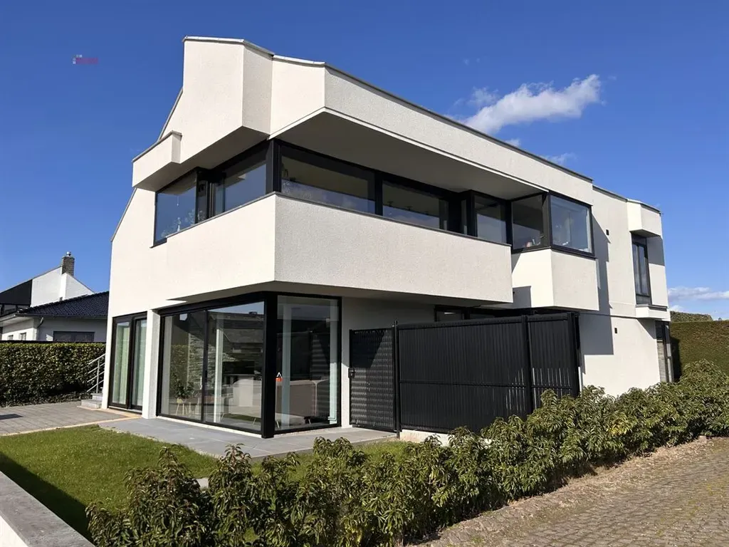 Villa in Oostende - 7684445 - Papegaaistraat 19, 8400 OOSTENDE
