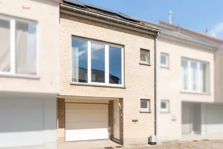 Huis Te Koop Moere