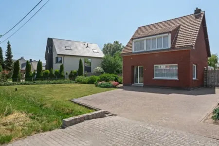 Huis Te Koop Emblem
