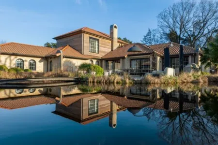 Villa Te Koop Pulle