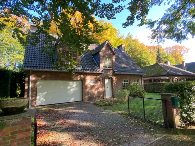 Villa in Brasschaat - Rozenlaan 16, 2930