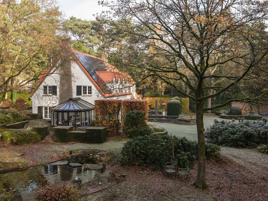 Villa in Kapellen - 7672704 - Brasschaatselei 10, 2950 Kapellen