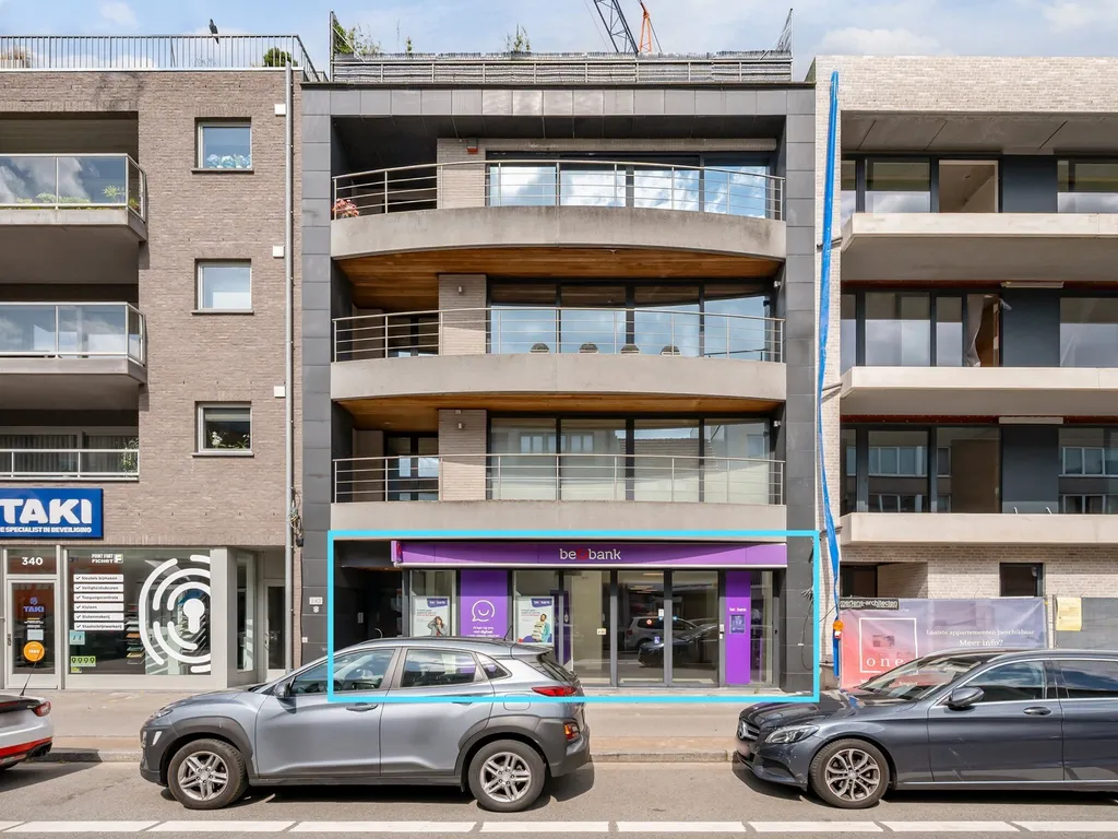 Huis in Brasschaat - Bredabaan 342 0001, 2930