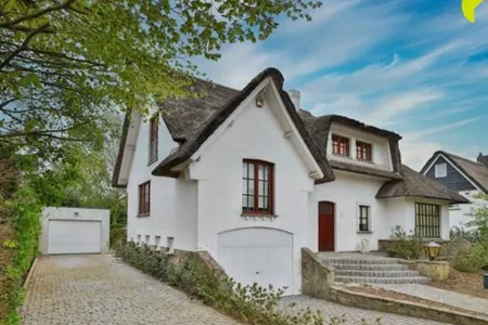 Villa Te Koop Hove
