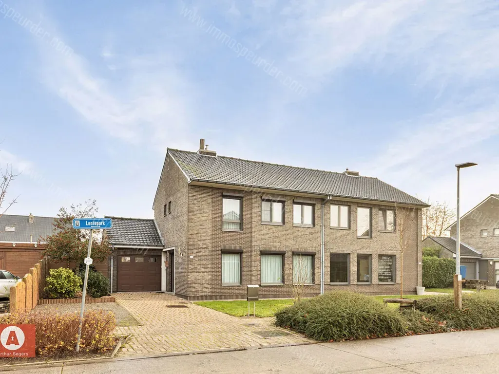 Huis in Buggenhout - 1399094 - Lentepark 80, 9255 Buggenhout