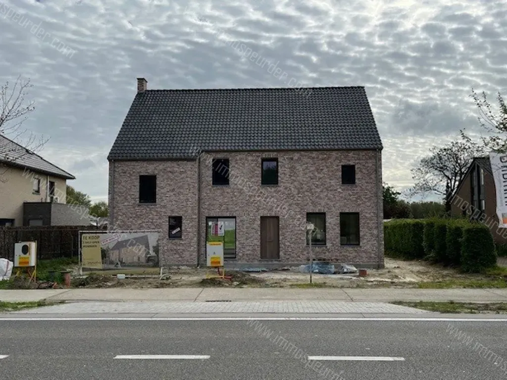 Huis in Meeuwen-gruitrode