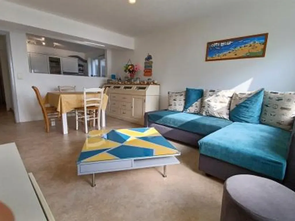 Huis in Klemskerke - De Haan - 7656093 - Zeedijk-De Haan 33, 8420 Klemskerke - De Haan