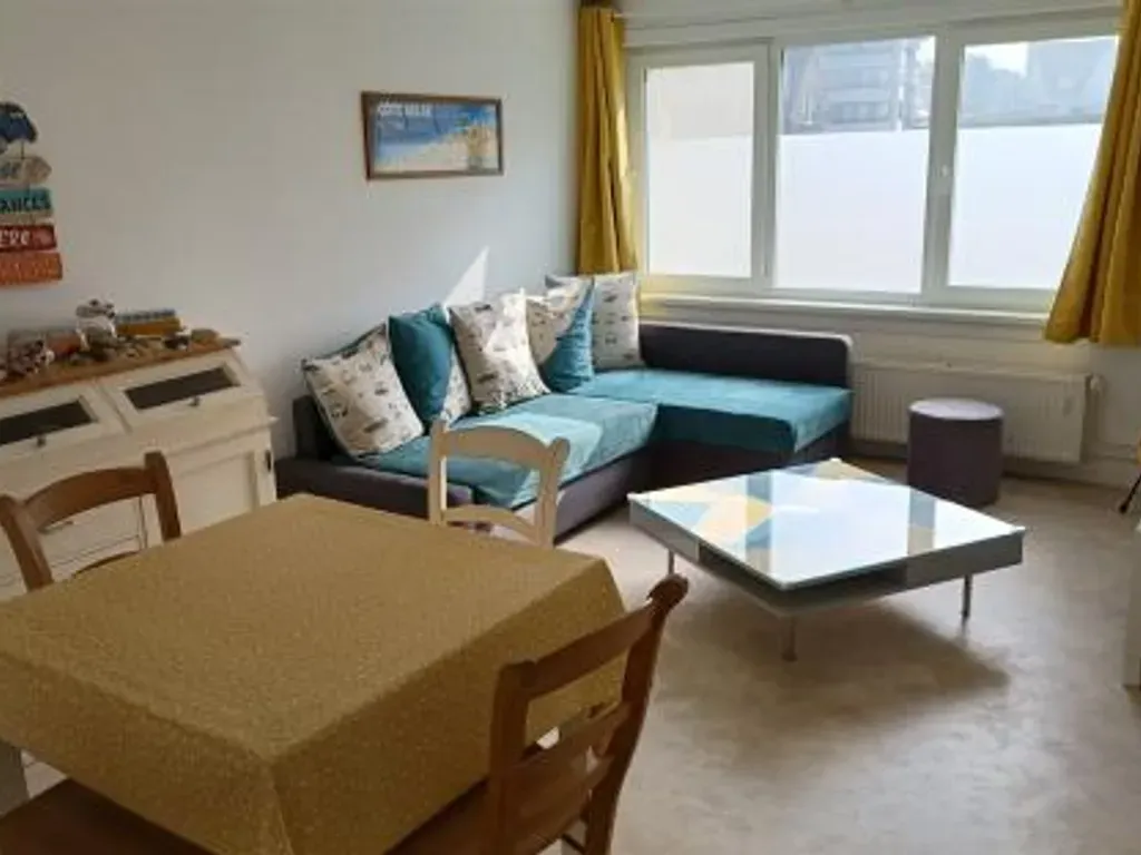 Huis in Klemskerke - De Haan - 7656093 - Zeedijk-De Haan 33, 8420 Klemskerke - De Haan