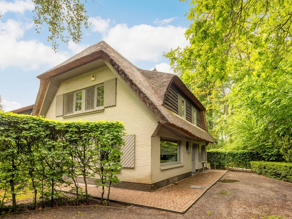Huis in Kapellen - Koningin Astridlaan 30, 2950