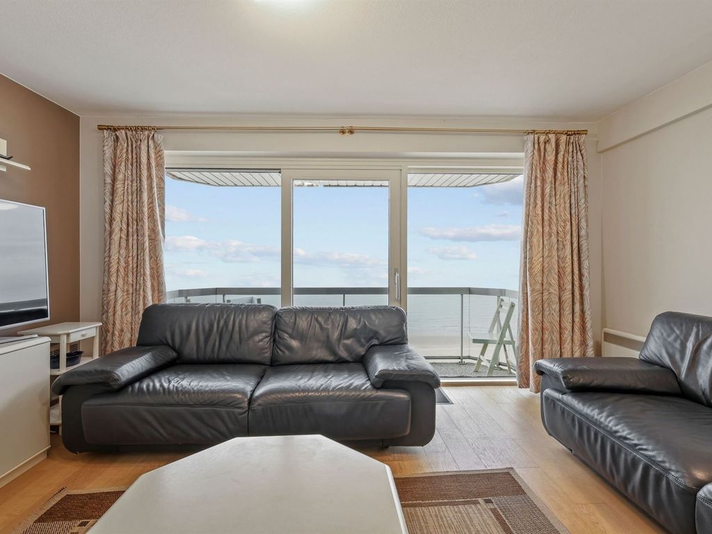 Appartement in Blankenberge - 7690572 - Zeedijk 162, 8370 Blankenberge