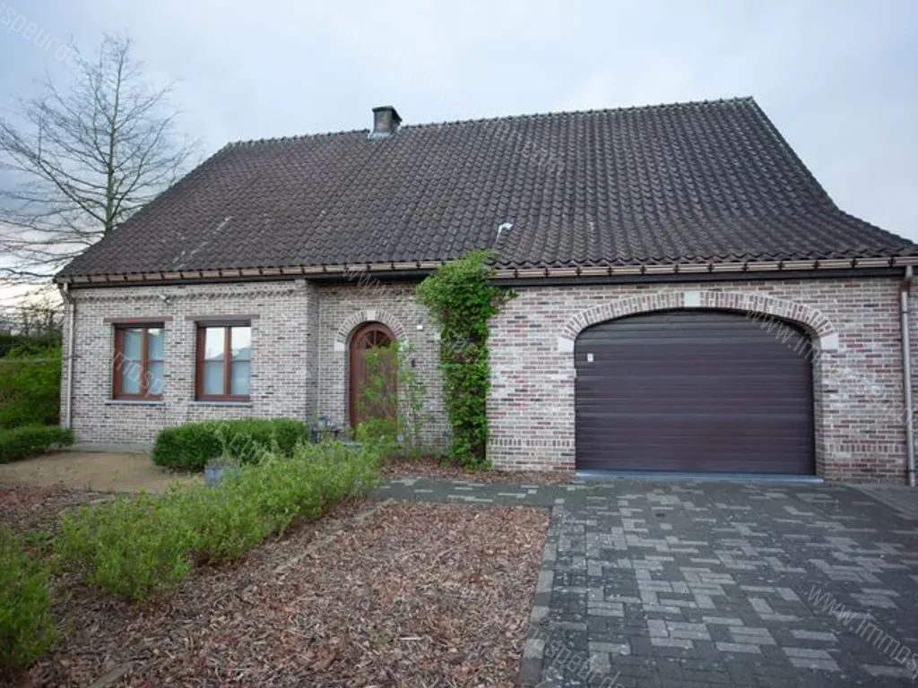 Huis in Nijlen - 1411675 - Vonderstraat 2, 2560 Nijlen