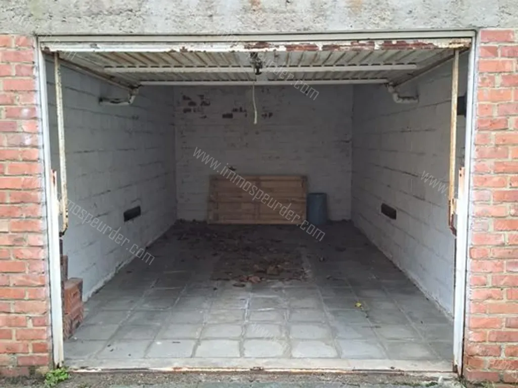 Garage in Forest - 1402020 - Avenue Des Sept Bonniers - Zevenbunderslaan 177, 1190 Forest