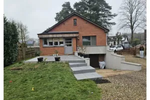  Verhuurd As