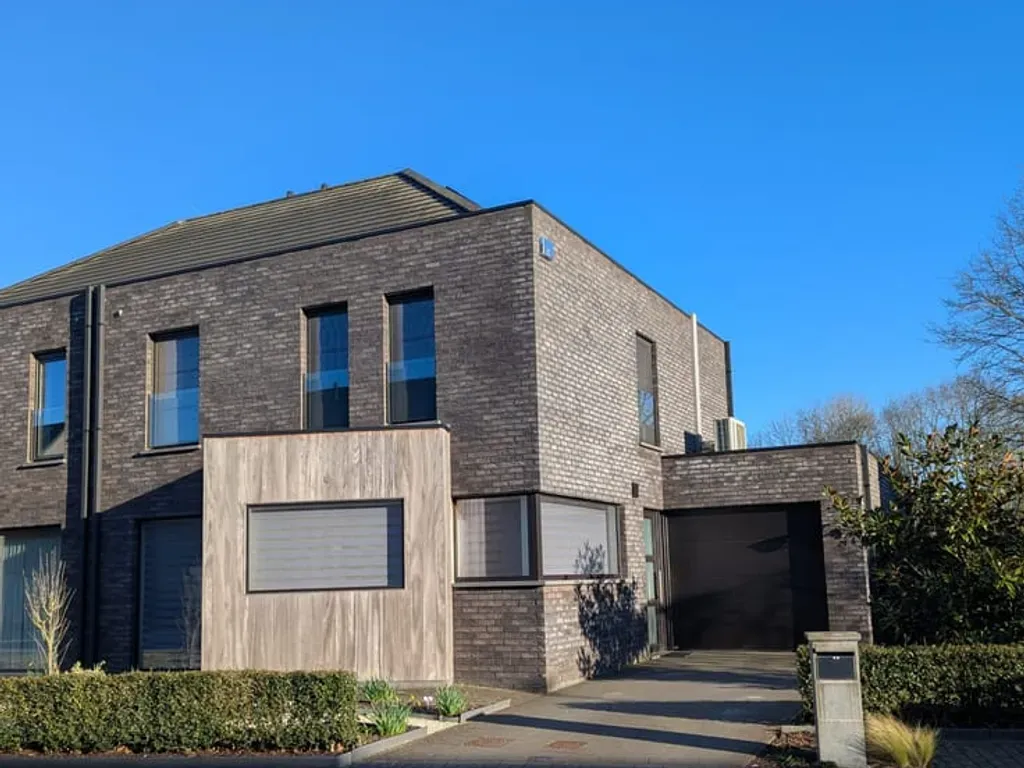 Garage in Sint-Niklaas - 7654243 - Maricolenstraat 29, 9112 Sint-Niklaas