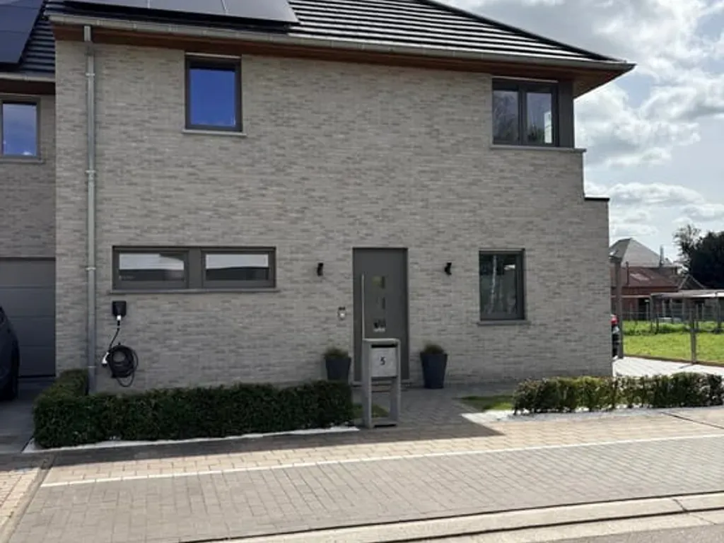 Huis in Zedelgem - 7658284 - Heerestraat 5, 8210 Zedelgem