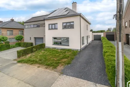 Huis Te Koop Mere