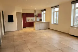  Verhuurd Trooz
