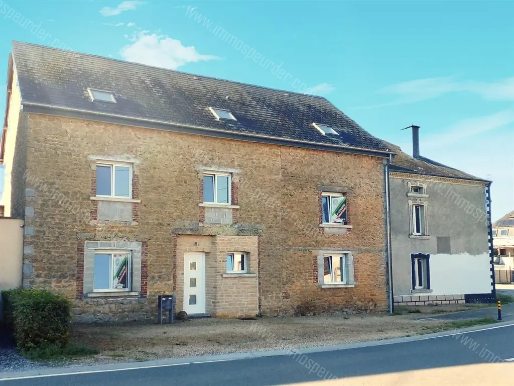 Huis in Les-bulles - 1231189 - Rue du Lieutenant de Crépy 35, 6811 Les-Bulles