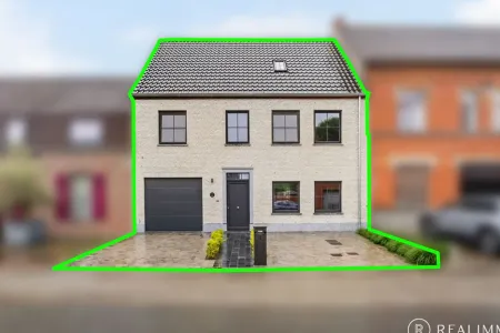 Huis Te Koop Moen