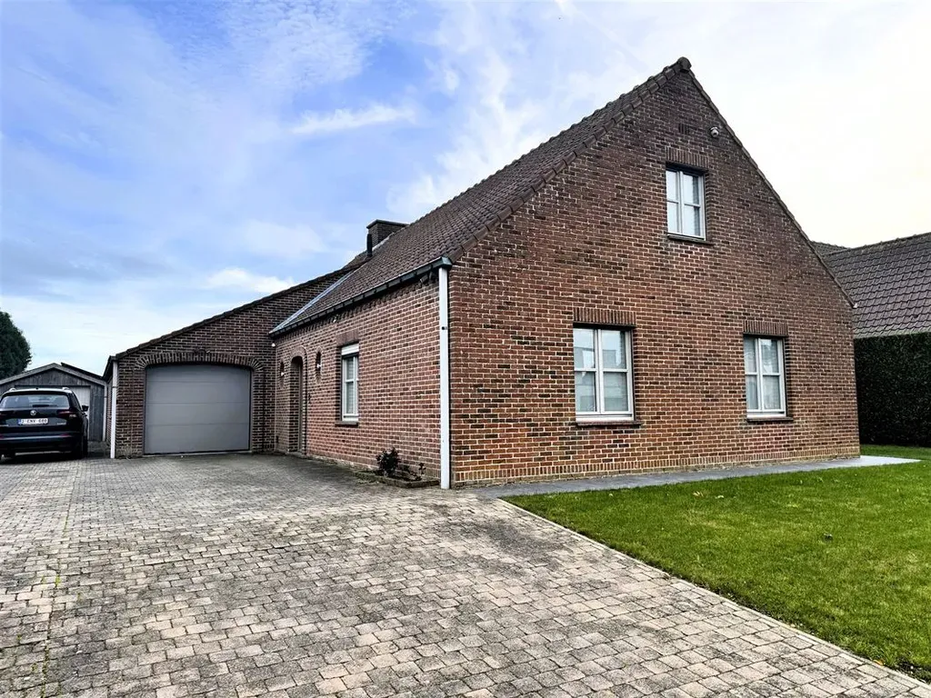 Huis in Ingooigem - 7684400 - Pastoor Verrieststraat 88, 8570 Ingooigem