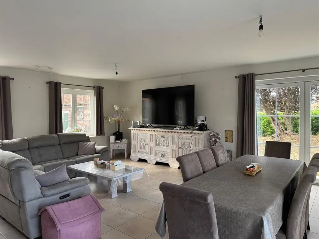 Huis in Zwevege - 7684409 - Zwevegemstraat 170, 8550 ZWEVEGE