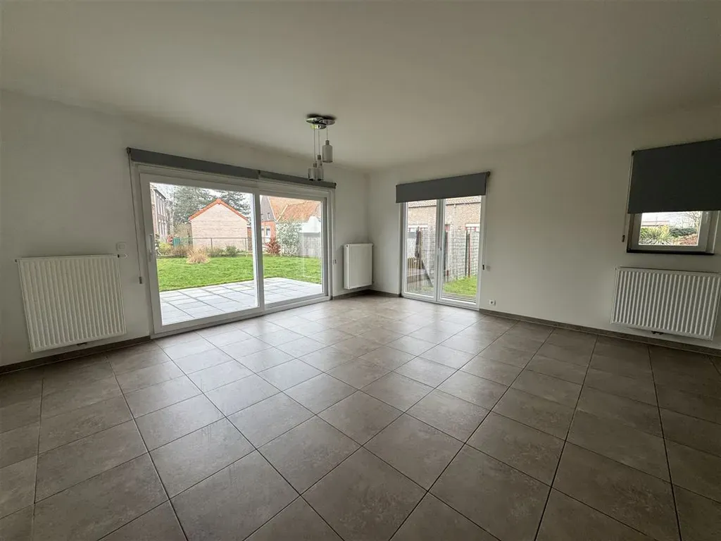 Huis in Celles - 7684418 - Rue des Alliés 1, 7760 CELLES