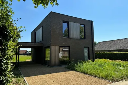 Huis Gearchiveerd Moen