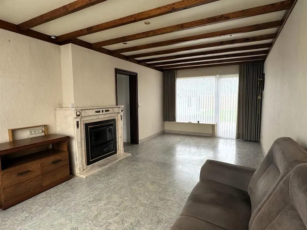 Garage in Vichte - 7684351 - Alfred De Taeyelaan 8, 8570 VICHTE