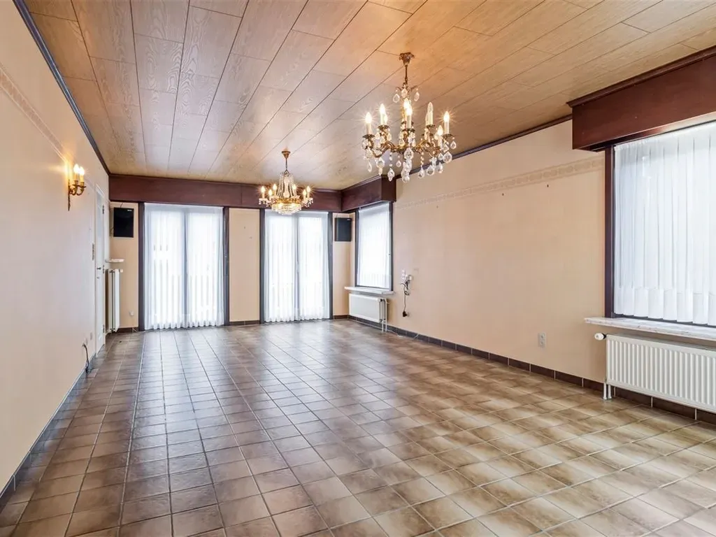 Garage in Gijzelbrechtegem - 7684358 - Bouvelostraat 10, 8570 GIJZELBRECHTEGEM