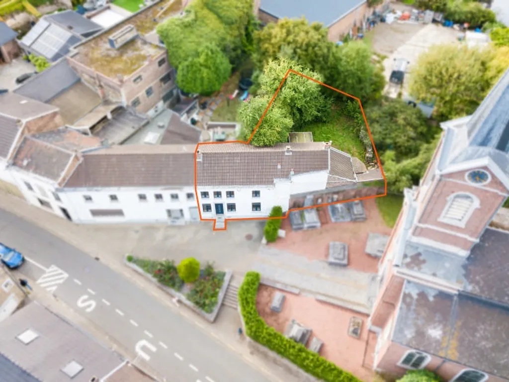 Villa in Vivegnis - 7666078 - Rue Jospeh Wauters 93, 4683 Vivegnis