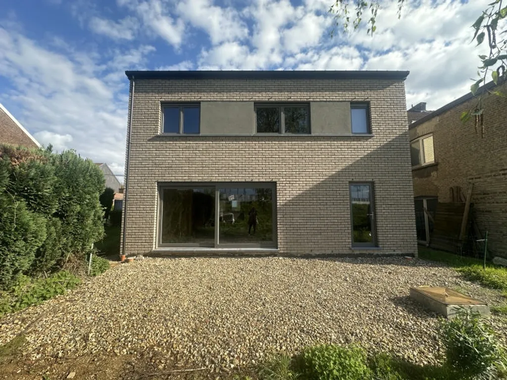 Huis in Bierset - 7681979 - Avenue de la Gare 28, 4460 Bierset