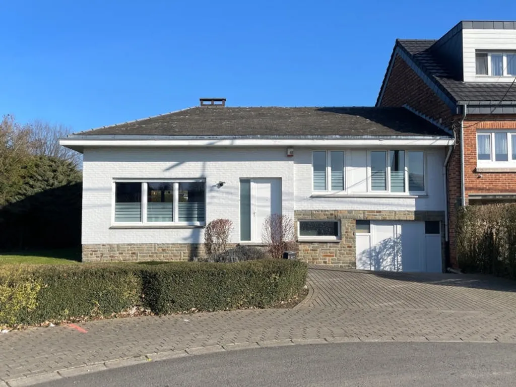 Huis in Haccourt - 7682067 - Square Roi Baudouin 4, 4684 Haccourt