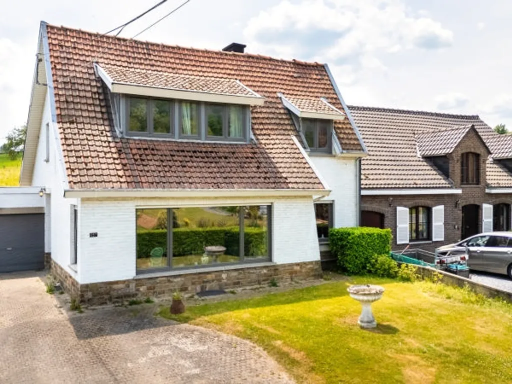 Huis in Haccourt - 7682236 - Rue de Tongres 357, 4684 Haccourt