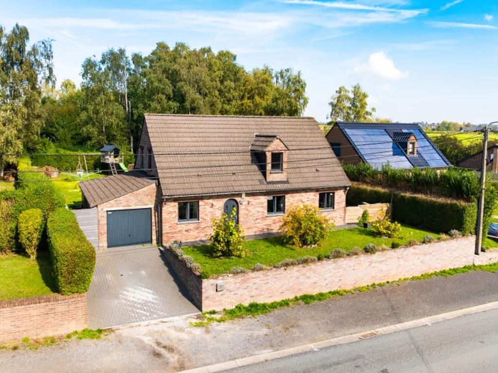 Hoofdfoto Huis in Xhendelesse