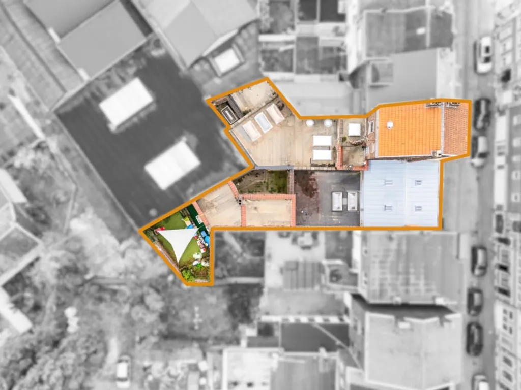 Huis in Chenee - 7666175 - Rue du Confluent, 28A, 28B et 30, 4032 Chenee