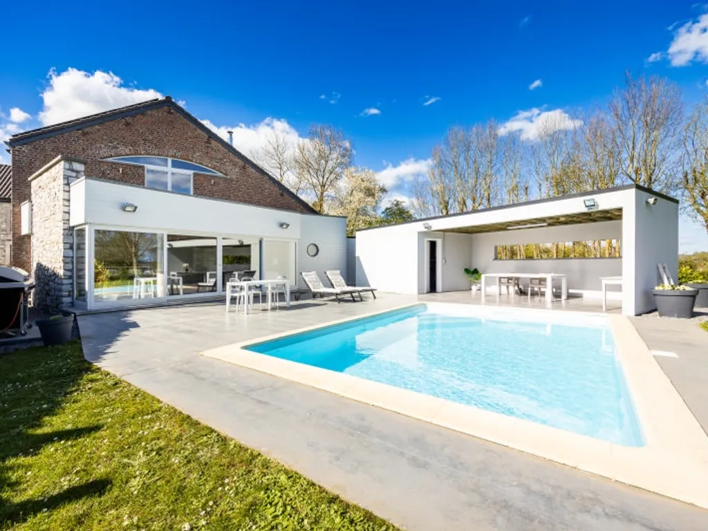 Hoofdfoto Huis in Xhendelesse