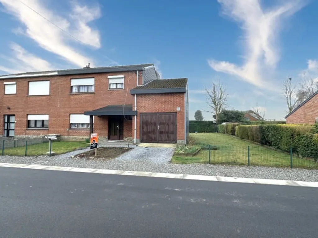 Hoofdfoto Huis in Xhendelesse