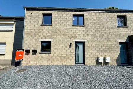  Verhuurd NeufchÂteau