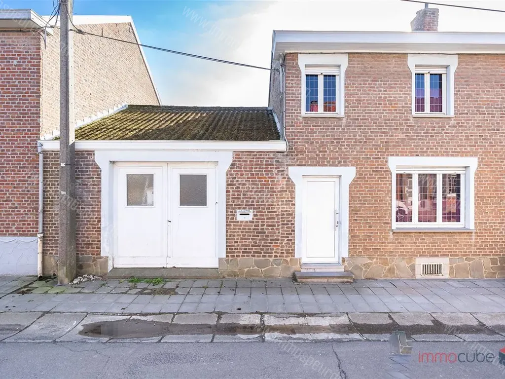 Huis in Pousset - 1404787 - Rue Hubert Mangon 60, 4350 POUSSET