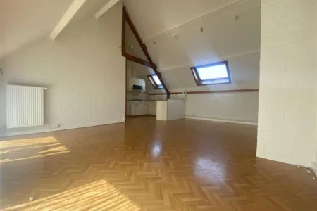 Appartement À louer Basècles
