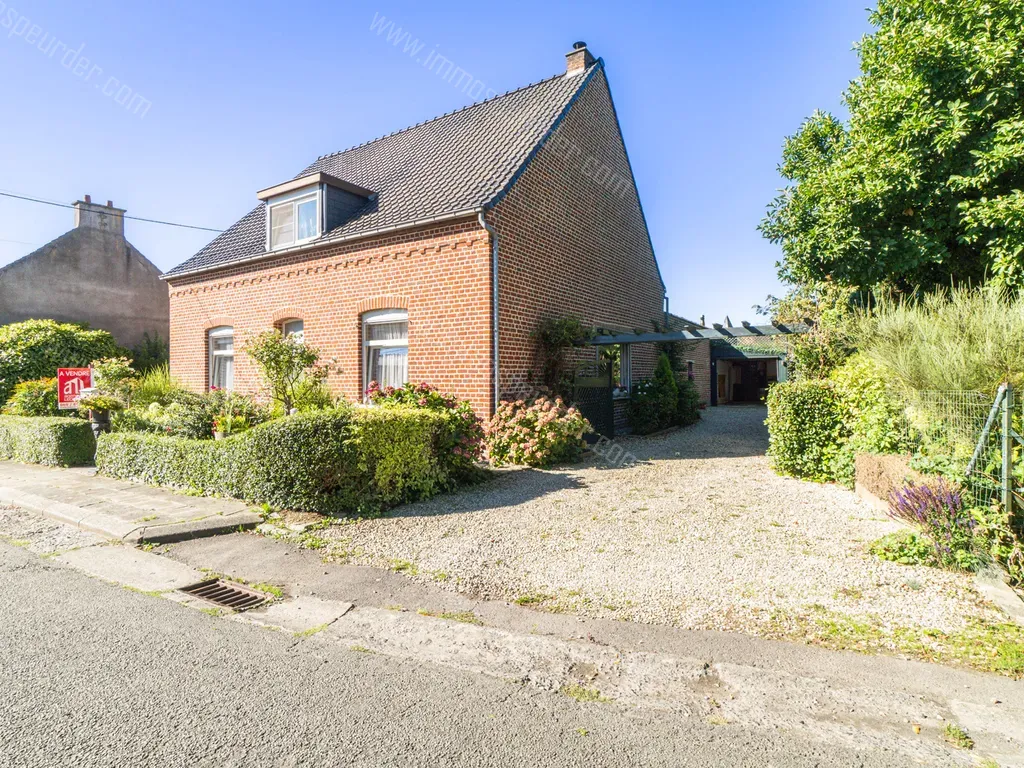 Huis in Tournai-esplechin - 1253665 - Place d'Esplechin 28, 7502 Tournai-Esplechin