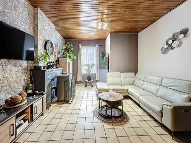 Huis in Gilly - Rue de la Lune 42, 6060
