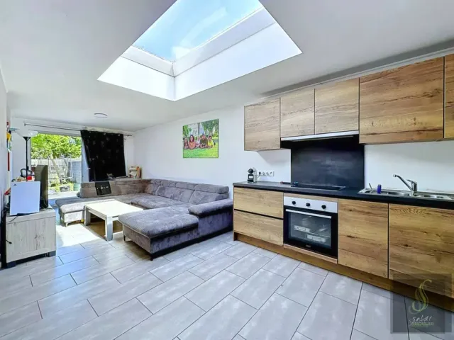 Huis in Leval-Trahegnies - Rue D'anderlues 8, 7134