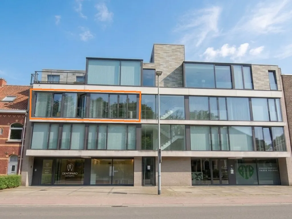 Appartement in Sint-Michiels - 7680101 - Torhoutse Steenweg 10, 8200 SINT-MICHIELS