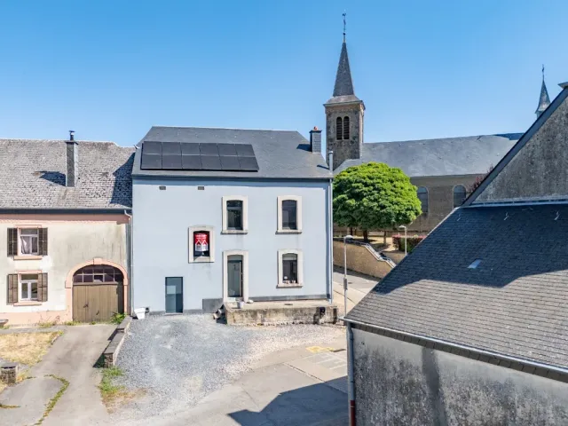 Huis in Fouches - Rue de la Fontaine 1, 6700