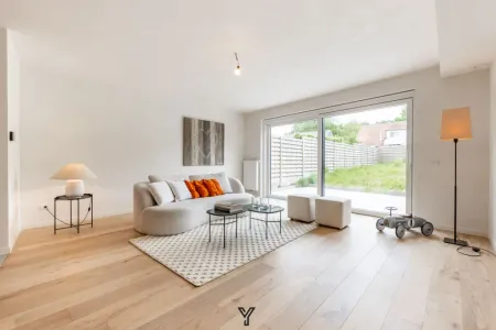Huis Te Koop Moen
