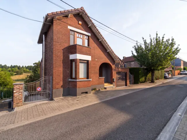 Huis in Ransart - Rue Croquet 38, 6043