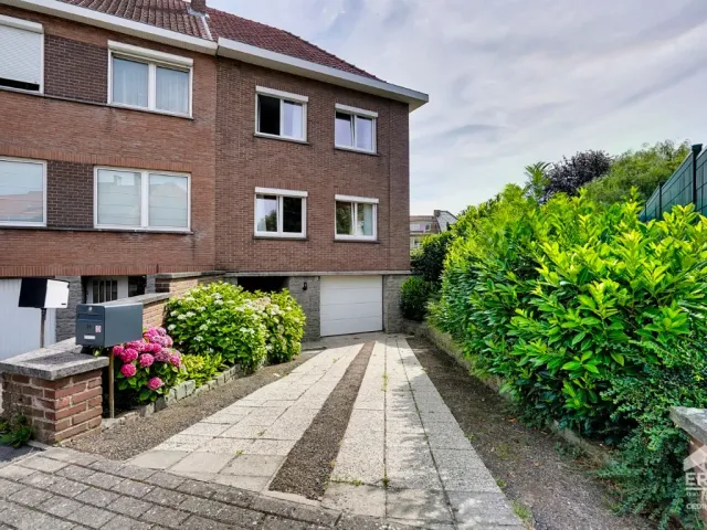 Huis in Eigenbrakel - Avenue Abbesse de Remiremont 36, 1420