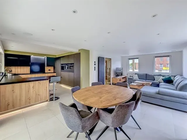 Villa in Estinnes-au-Val - Route de Mons 142D, 7120